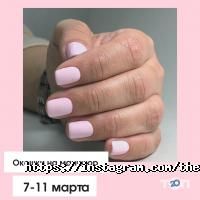The Devochki nails Харків фото