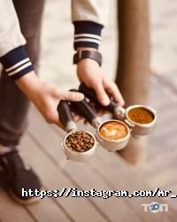 Кав'ярні та кондитерські Mr.Coffee фото