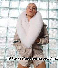 Магазини одягу та взуття Actors фото