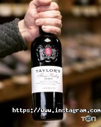 Wine Room, магазин алкогольних напоїв фото