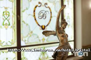 Bristol hotel відгуки фото