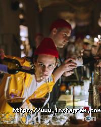 Benjamin wine and bar, винний бар фото