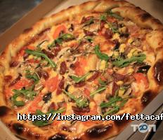 Кафе, бари Fetta фото
