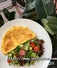 Кафе, бари Omega three фото