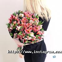 Магазини квітів World of flowers фото