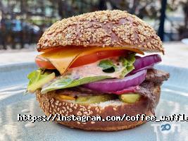 Кофейни и кондитерские Coffee & Waffles фото