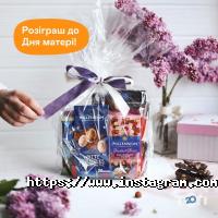 Рукавичка, продуктовий магазин фото