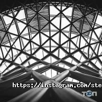 Магазини одягу та взуття Steel Evolution фото