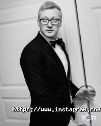 Ведучий, тамада Денис Теодорович фото