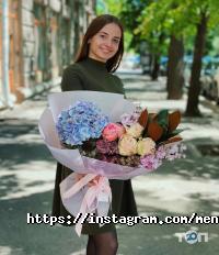 Оформлення залу, доставка квітів Menta Floral Design фото
