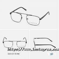 Офтальмологічні клініки та магазини окулярів Люксоптика фото