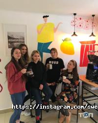 Кав'ярні та кондитерські SweetStory фото