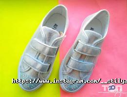 Магазини одягу та взуття Стиляги фото