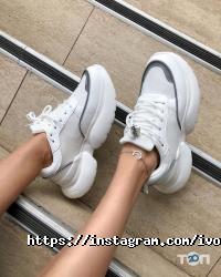 Магазини одягу та взуття Ivory concept store фото