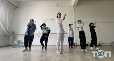 Dance Point, танцювальна студія фото