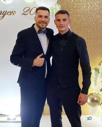компанія Ведучий Дмитро Калашников компанія Ведучий Дмитро Калашников фото