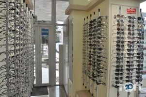 Офтальмологічні клініки та магазини окулярів Ваша Оптика фото