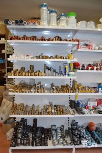 Магазини сантехніки та кераміки Євро-сантехніка фото