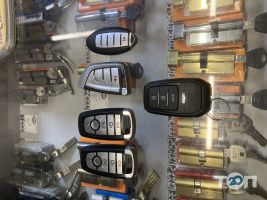 Avtokeys, відновлення та виготовлення автомобільних ключів фото