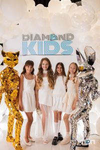 компанія Diamond Kids фото