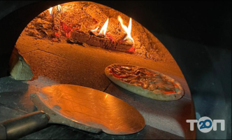 Panetteria Bakery&Pizza, піцерія фото
