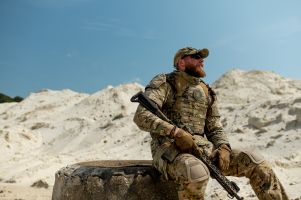 Магазини одягу та взуття Харківський завод засобів індивідуального захисту фото