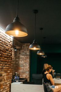 Барбершопи та перукарні Head фото