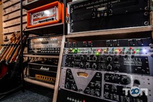 Jenny Records Lviv, студія звукозапису фото