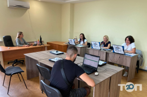 Брокер нерухомості відгуки фото