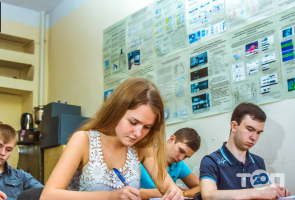 Дніпровський технікум зварювання та електроніки імені Патона Дніпро фото