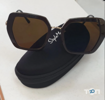 Офтальмологічні клініки та магазини окулярів Nova фото