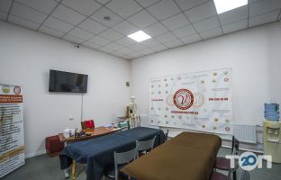 Приватні клініки The Vesnina Group фото