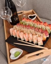 Доставка піци, суші та обідів Ocean sushi фото