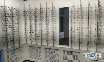 Офтальмологічні клініки та магазини окулярів Vidi Оптика фото