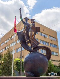 Вищі навчальні заклади Національний Фармацевтичний Університет фото