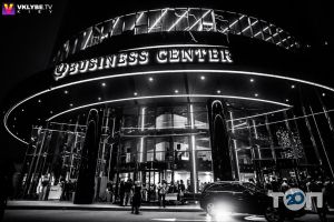 Iq business center Київ фото