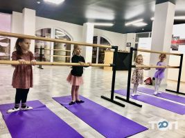 Школи танців Dance Line Studio фото