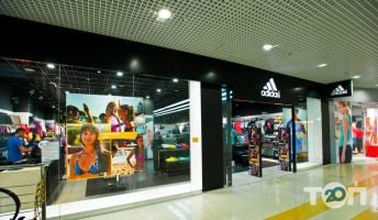 Магазины одежды и обуви Adidas фото