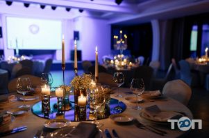 Організація свят Tsunami Banquet Hall фото