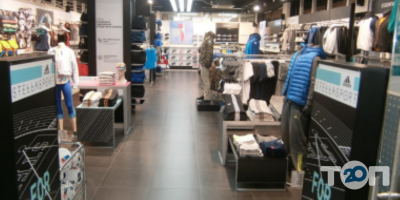 Axa, страхова компанія фото