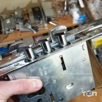 Ремонт замків, виготовлення ключів Щит фото