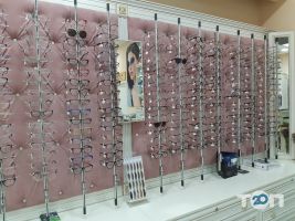 Офтальмологічні клініки та магазини окулярів Оптика люксор фото