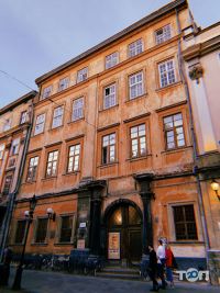 Львовская областная библиотека для юношества Львов фото