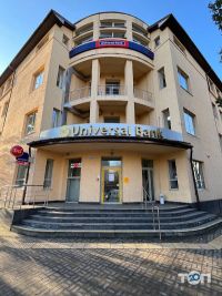 Універсал Банк Львів фото