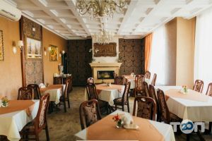 Рандеву – страви на дровах, кафе–бар фото