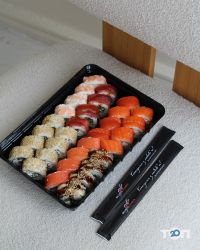 Sushi Zoom Ровно фото