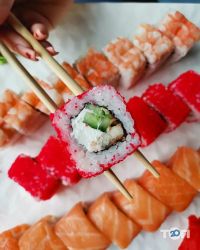 Суши, суши-бар фото