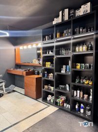 Барбершопи та перукарні Suit фото