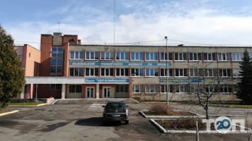 Львівський університет бізнесу та права фото