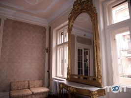 Областное коммунальное учреждение областная научно-медицинская библиотека Черновцы фото